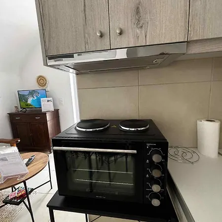 Nikos White Cave In Emporio