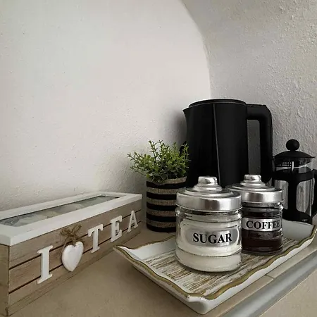 Apartment Nikos White Cave In Emporio