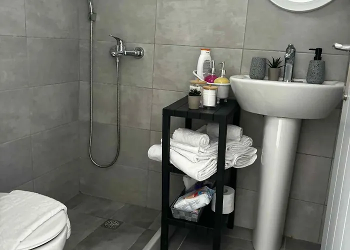 Apartment Nikos White Cave In Emporio